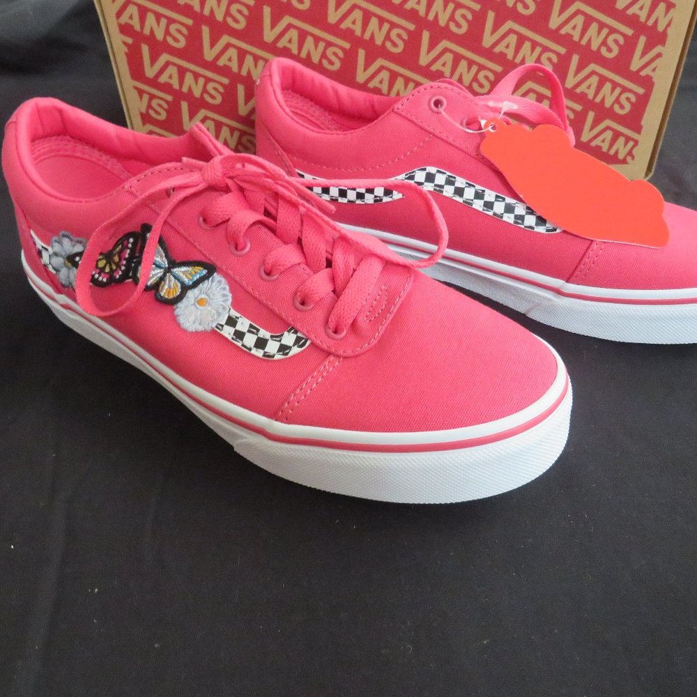 Vans Kids Sneakers in Pink with Embroidery